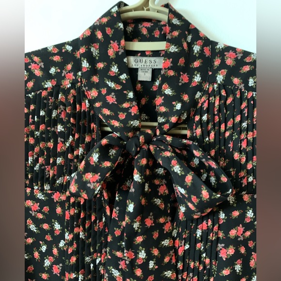 Guess bow tie blouse - Picture 4 of 6